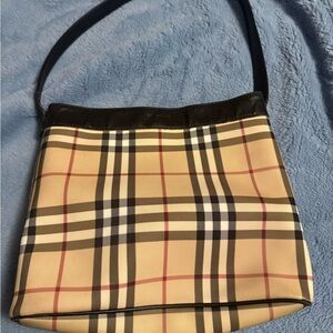 Stylish Checkered Shoulder Bag